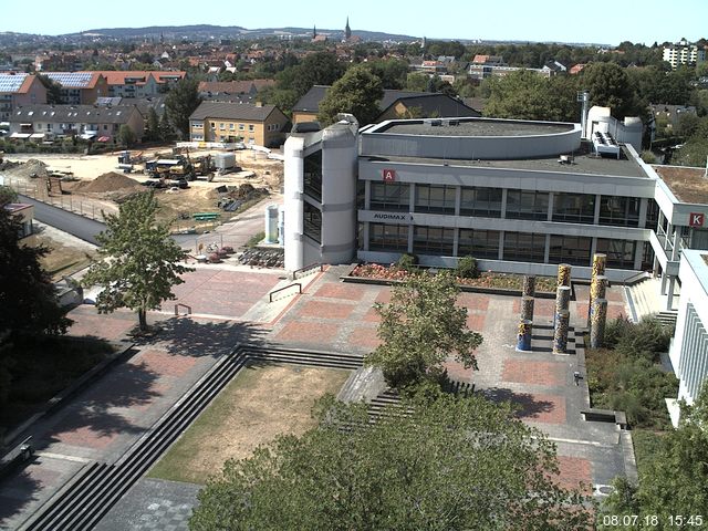 Foto der Webcam: Verwaltungsgeb&auml;ude, Innenhof mit Audimax, H&ouml;rsaal-Geb&auml;ude 1