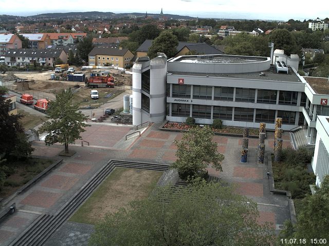 Foto der Webcam: Verwaltungsgeb&auml;ude, Innenhof mit Audimax, H&ouml;rsaal-Geb&auml;ude 1