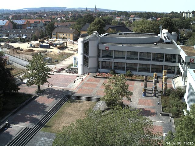 Foto der Webcam: Verwaltungsgeb&auml;ude, Innenhof mit Audimax, H&ouml;rsaal-Geb&auml;ude 1