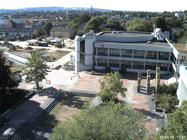 Foto der Webcam: Verwaltungsgeb&auml;ude, Innenhof mit Audimax, H&ouml;rsaal-Geb&auml;ude 1