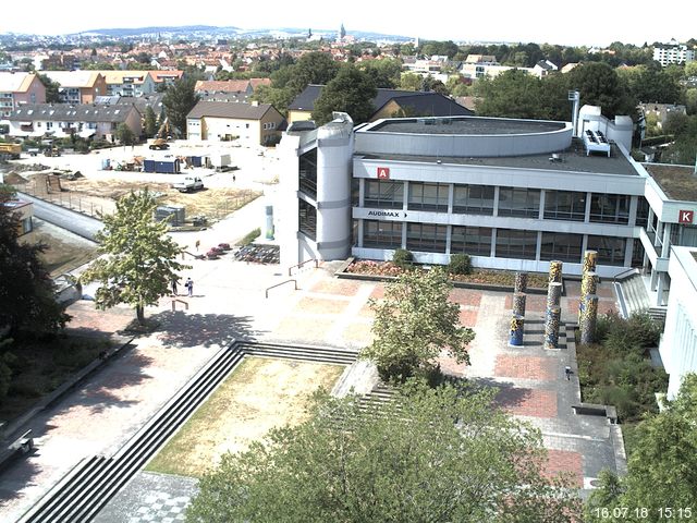 Foto der Webcam: Verwaltungsgeb&auml;ude, Innenhof mit Audimax, H&ouml;rsaal-Geb&auml;ude 1