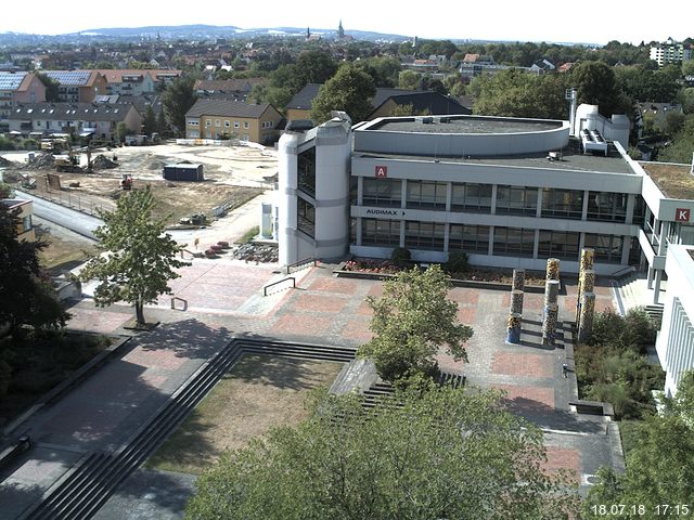 Foto der Webcam: Verwaltungsgeb&auml;ude, Innenhof mit Audimax, H&ouml;rsaal-Geb&auml;ude 1