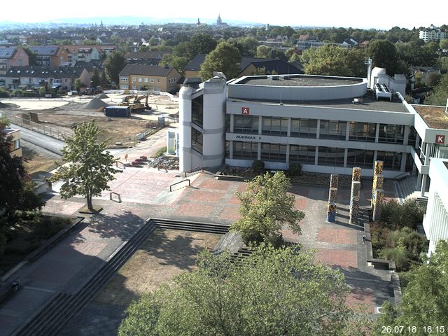 Foto der Webcam: Verwaltungsgeb&auml;ude, Innenhof mit Audimax, H&ouml;rsaal-Geb&auml;ude 1
