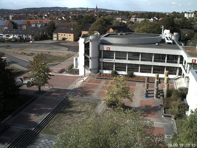 Foto der Webcam: Verwaltungsgeb&auml;ude, Innenhof mit Audimax, H&ouml;rsaal-Geb&auml;ude 1