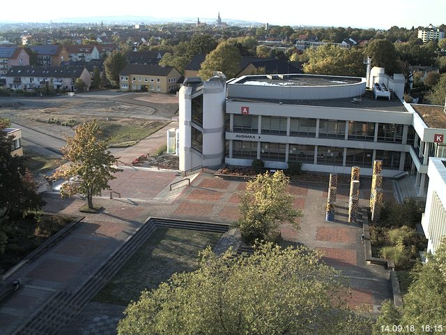Foto der Webcam: Verwaltungsgeb&auml;ude, Innenhof mit Audimax, H&ouml;rsaal-Geb&auml;ude 1