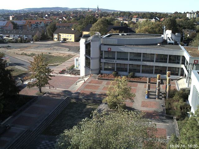 Foto der Webcam: Verwaltungsgeb&auml;ude, Innenhof mit Audimax, H&ouml;rsaal-Geb&auml;ude 1