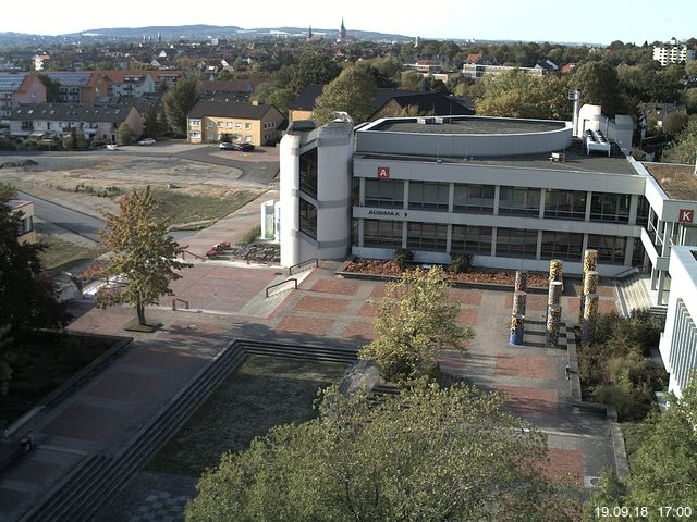 Foto der Webcam: Verwaltungsgeb&auml;ude, Innenhof mit Audimax, H&ouml;rsaal-Geb&auml;ude 1