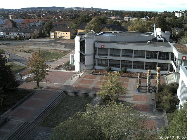 Foto der Webcam: Verwaltungsgeb&auml;ude, Innenhof mit Audimax, H&ouml;rsaal-Geb&auml;ude 1