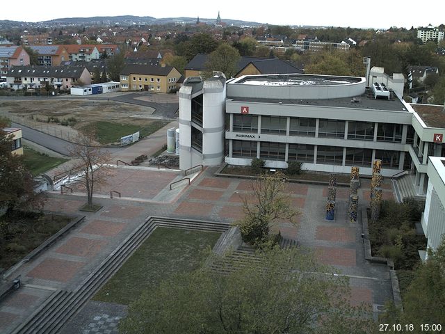 Foto der Webcam: Verwaltungsgebäude, Innenhof mit Audimax, Hörsaal-Gebäude 1