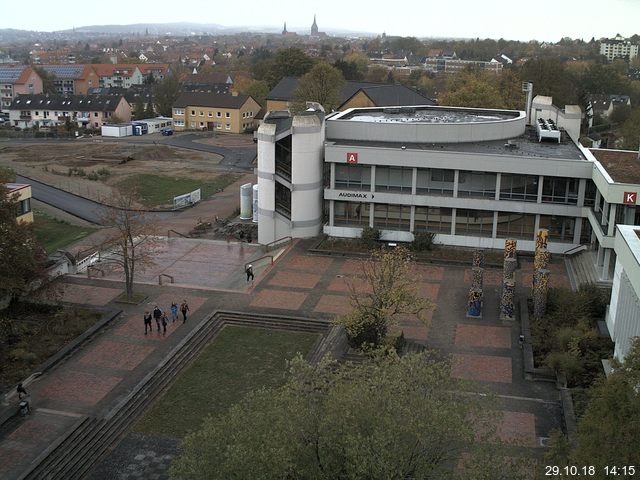 Foto der Webcam: Verwaltungsgebäude, Innenhof mit Audimax, Hörsaal-Gebäude 1