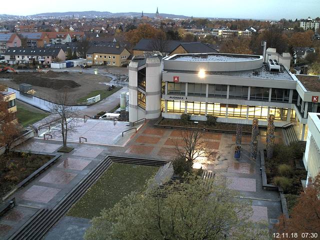 Foto der Webcam: Verwaltungsgeb&auml;ude, Innenhof mit Audimax, H&ouml;rsaal-Geb&auml;ude 1