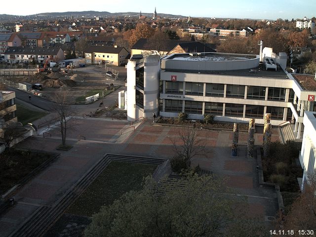 Foto der Webcam: Verwaltungsgeb&auml;ude, Innenhof mit Audimax, H&ouml;rsaal-Geb&auml;ude 1