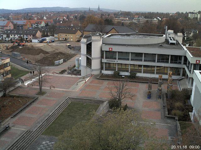 Foto der Webcam: Verwaltungsgebäude, Innenhof mit Audimax, Hörsaal-Gebäude 1