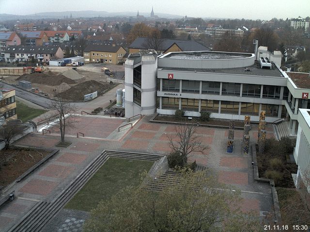 Foto der Webcam: Verwaltungsgeb&auml;ude, Innenhof mit Audimax, H&ouml;rsaal-Geb&auml;ude 1