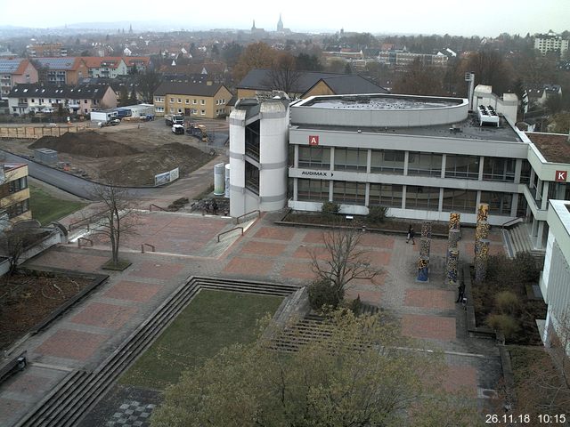 Foto der Webcam: Verwaltungsgebäude, Innenhof mit Audimax, Hörsaal-Gebäude 1