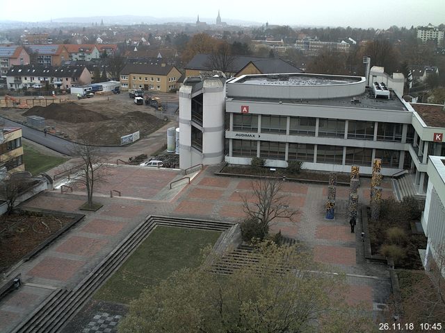 Foto der Webcam: Verwaltungsgebäude, Innenhof mit Audimax, Hörsaal-Gebäude 1