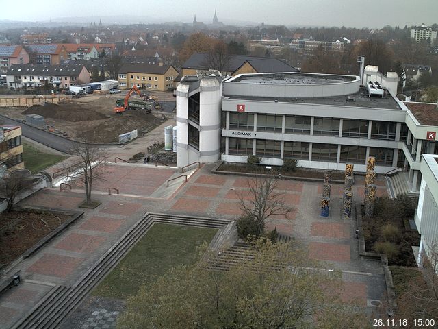 Foto der Webcam: Verwaltungsgebäude, Innenhof mit Audimax, Hörsaal-Gebäude 1