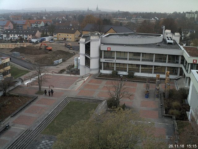 Foto der Webcam: Verwaltungsgebäude, Innenhof mit Audimax, Hörsaal-Gebäude 1