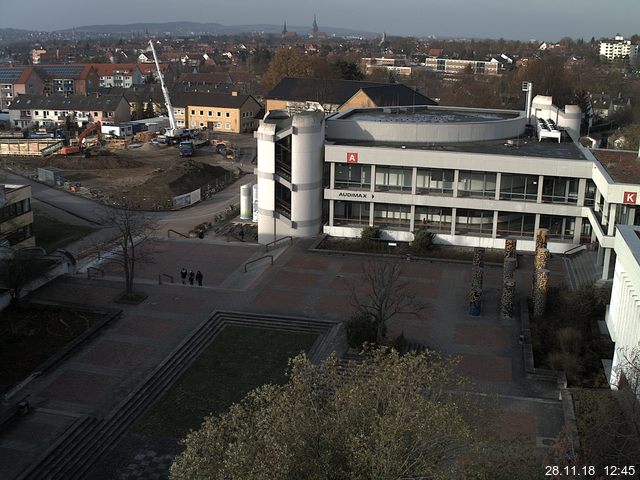 Foto der Webcam: Verwaltungsgebäude, Innenhof mit Audimax, Hörsaal-Gebäude 1