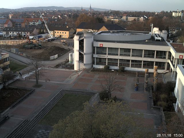 Foto der Webcam: Verwaltungsgebäude, Innenhof mit Audimax, Hörsaal-Gebäude 1