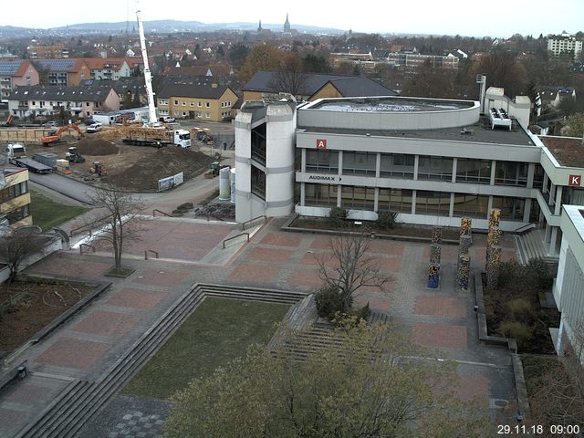 Foto der Webcam: Verwaltungsgebäude, Innenhof mit Audimax, Hörsaal-Gebäude 1