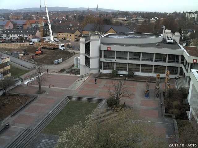 Foto der Webcam: Verwaltungsgebäude, Innenhof mit Audimax, Hörsaal-Gebäude 1