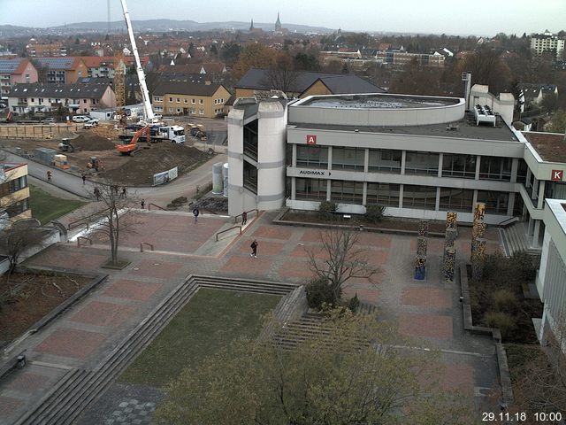 Foto der Webcam: Verwaltungsgebäude, Innenhof mit Audimax, Hörsaal-Gebäude 1