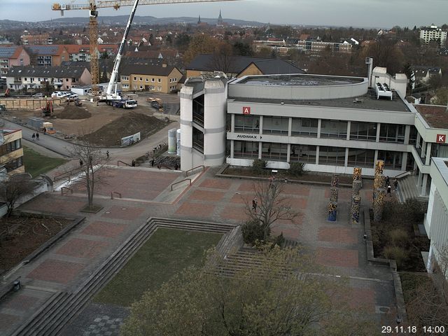 Foto der Webcam: Verwaltungsgebäude, Innenhof mit Audimax, Hörsaal-Gebäude 1