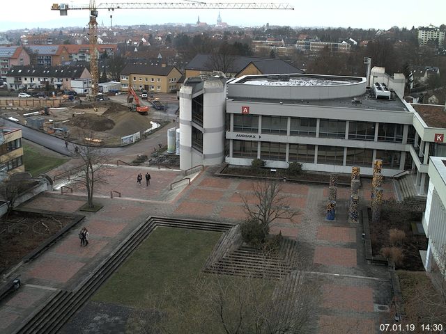 Foto der Webcam: Verwaltungsgeb&auml;ude, Innenhof mit Audimax, H&ouml;rsaal-Geb&auml;ude 1