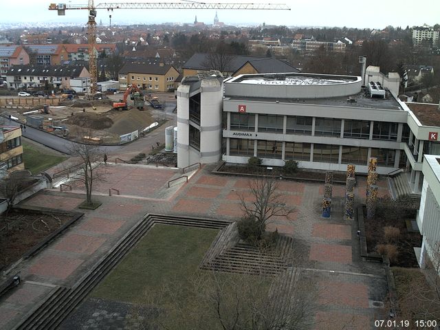 Foto der Webcam: Verwaltungsgeb&auml;ude, Innenhof mit Audimax, H&ouml;rsaal-Geb&auml;ude 1