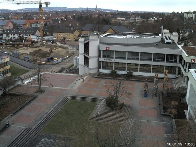 Foto der Webcam: Verwaltungsgeb&auml;ude, Innenhof mit Audimax, H&ouml;rsaal-Geb&auml;ude 1