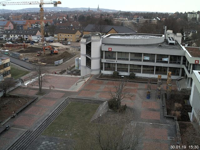 Foto der Webcam: Verwaltungsgeb&auml;ude, Innenhof mit Audimax, H&ouml;rsaal-Geb&auml;ude 1