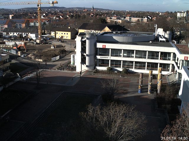 Foto der Webcam: Verwaltungsgeb&auml;ude, Innenhof mit Audimax, H&ouml;rsaal-Geb&auml;ude 1