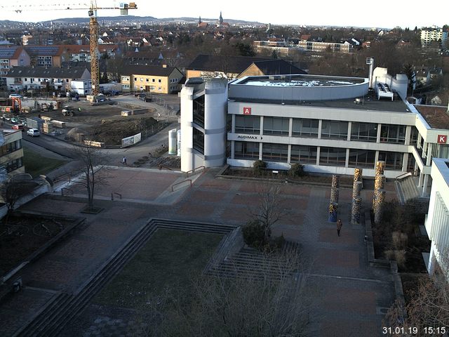 Foto der Webcam: Verwaltungsgeb&auml;ude, Innenhof mit Audimax, H&ouml;rsaal-Geb&auml;ude 1