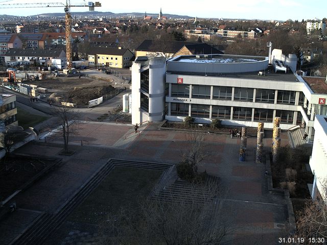 Foto der Webcam: Verwaltungsgeb&auml;ude, Innenhof mit Audimax, H&ouml;rsaal-Geb&auml;ude 1