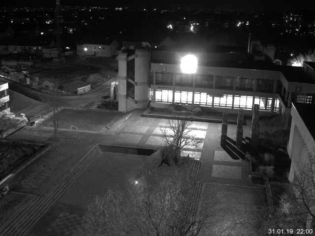 Foto der Webcam: Verwaltungsgebäude, Innenhof mit Audimax, Hörsaal-Gebäude 1