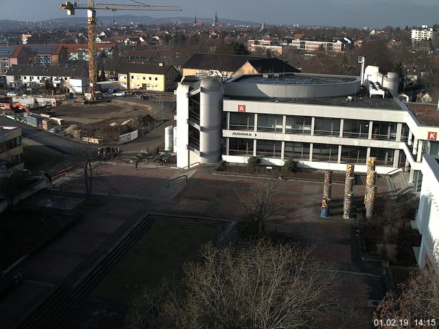 Foto der Webcam: Verwaltungsgebäude, Innenhof mit Audimax, Hörsaal-Gebäude 1