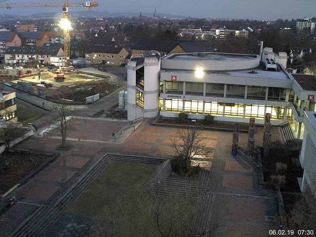 Foto der Webcam: Verwaltungsgeb&auml;ude, Innenhof mit Audimax, H&ouml;rsaal-Geb&auml;ude 1