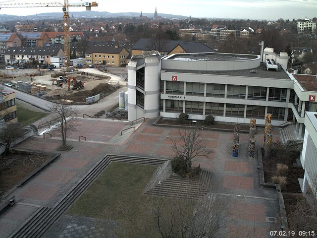 Foto der Webcam: Verwaltungsgeb&auml;ude, Innenhof mit Audimax, H&ouml;rsaal-Geb&auml;ude 1