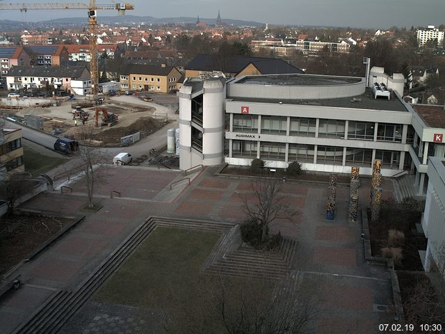 Foto der Webcam: Verwaltungsgeb&auml;ude, Innenhof mit Audimax, H&ouml;rsaal-Geb&auml;ude 1