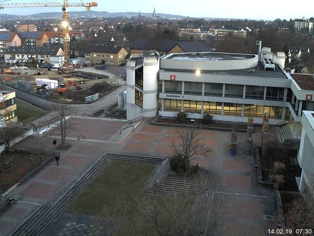 Foto der Webcam: Verwaltungsgeb&auml;ude, Innenhof mit Audimax, H&ouml;rsaal-Geb&auml;ude 1