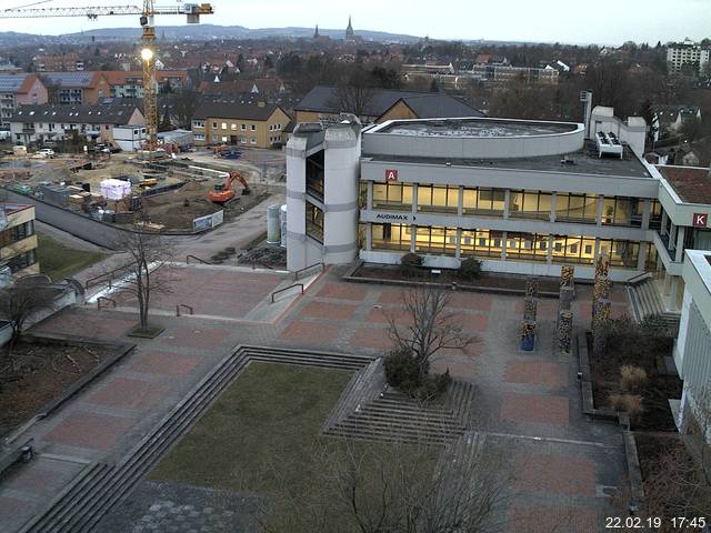 Foto der Webcam: Verwaltungsgeb&auml;ude, Innenhof mit Audimax, H&ouml;rsaal-Geb&auml;ude 1