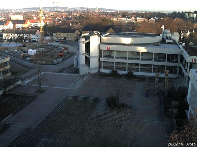 Foto der Webcam: Verwaltungsgeb&auml;ude, Innenhof mit Audimax, H&ouml;rsaal-Geb&auml;ude 1