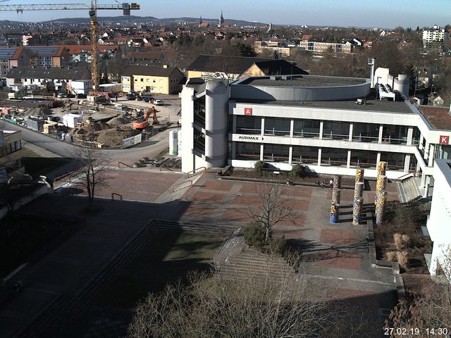 Foto der Webcam: Verwaltungsgebäude, Innenhof mit Audimax, Hörsaal-Gebäude 1