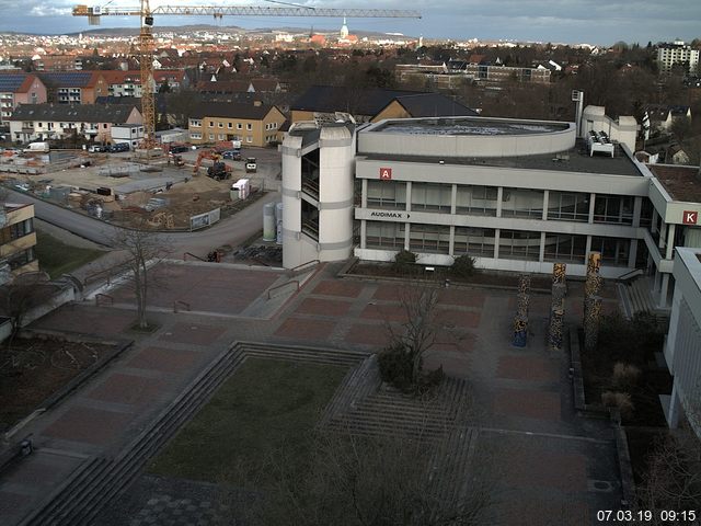 Foto der Webcam: Verwaltungsgeb&auml;ude, Innenhof mit Audimax, H&ouml;rsaal-Geb&auml;ude 1