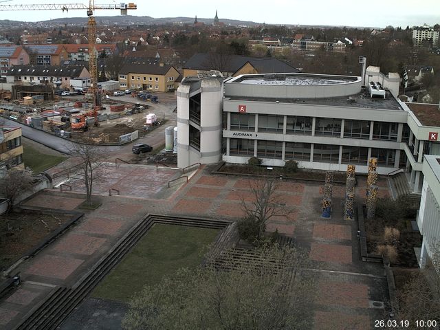 Foto der Webcam: Verwaltungsgebäude, Innenhof mit Audimax, Hörsaal-Gebäude 1