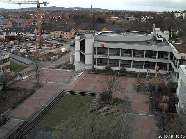 Foto der Webcam: Verwaltungsgebäude, Innenhof mit Audimax, Hörsaal-Gebäude 1