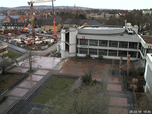 Foto der Webcam: Verwaltungsgeb&auml;ude, Innenhof mit Audimax, H&ouml;rsaal-Geb&auml;ude 1