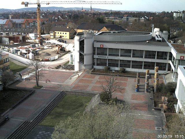 Foto der Webcam: Verwaltungsgeb&auml;ude, Innenhof mit Audimax, H&ouml;rsaal-Geb&auml;ude 1