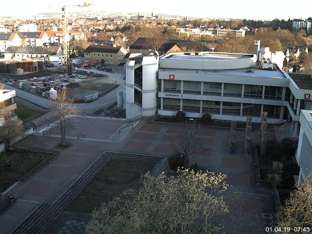 Foto der Webcam: Verwaltungsgeb&auml;ude, Innenhof mit Audimax, H&ouml;rsaal-Geb&auml;ude 1